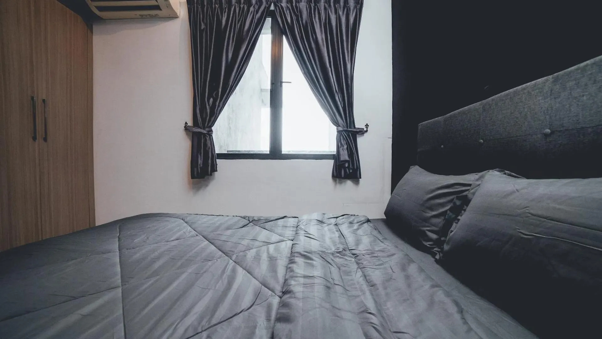 1 Tebrau Luxury Family Karaoke Chill Room 2Br By Our Stay Johor Bahru Apartment