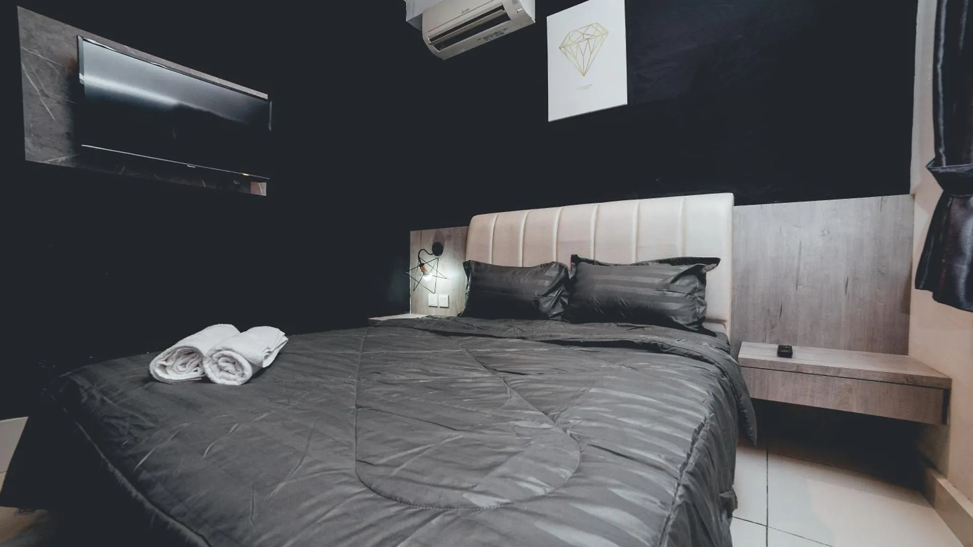 1 Tebrau Luxury Family Karaoke Chill Room 2Br By Our Stay Johor Bahru